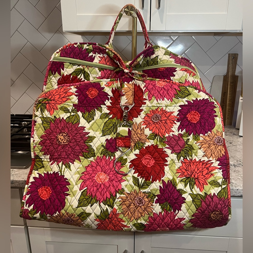 Vera Bradley Travel Garment Bag Luggage Hello Dahlia Retired Pattern